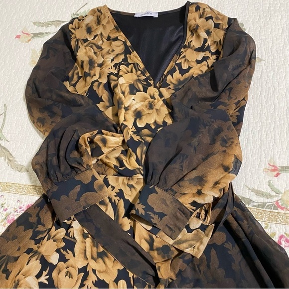 Floral black/ golden yellow chiffon maxi dress long  sleeve - Picture 14 of 15